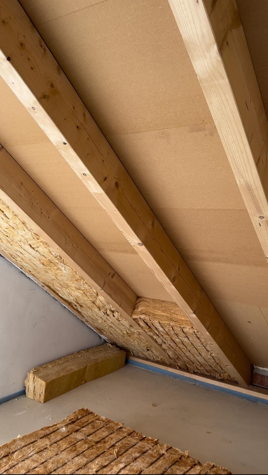 Akustikdecken & Lichtvouten im Dachgeschoss - Trockenbau Amaleo in Altdorf